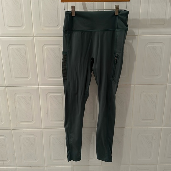 Fabletics Trinity Motion 360 HW Utility Legging - Picture 1 of 7